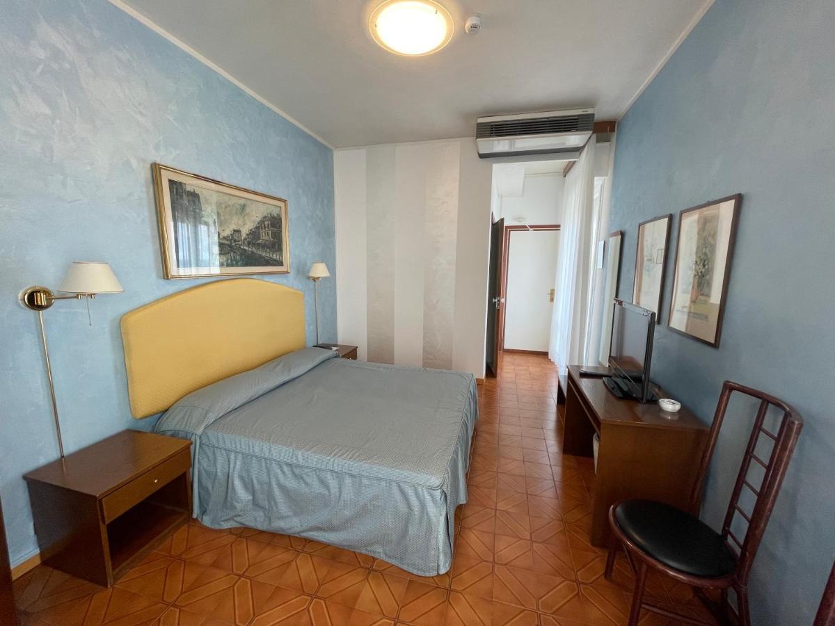 Hotel Universo Lido di Jesolo Luaran gambar